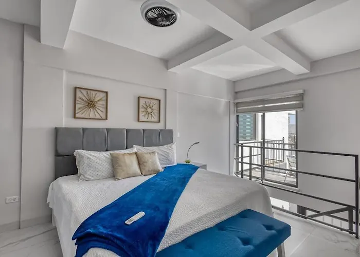 Loft Close To The Ocean With Rooftop Infinity Pool, Balcony & Gym - Dog-friendly Ferienhaus *
