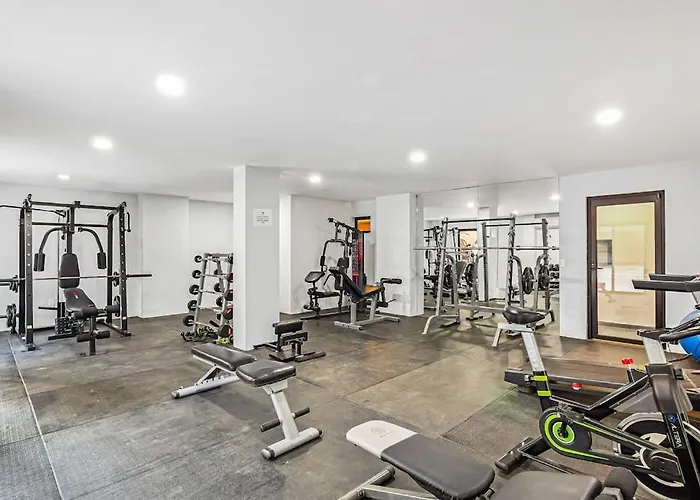 Loft Close To The Ocean With Rooftop Infinity Pool, Balcony & Gym - Dog-friendly Ferienhaus *